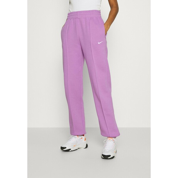 Nike Sportswear Spodnie treningowe violet shock/white NI121A0BV