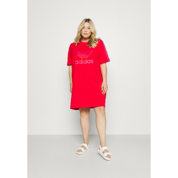 adidas Originals TEE DRESS Sukienka z dżerseju vivid red AD121C07Y