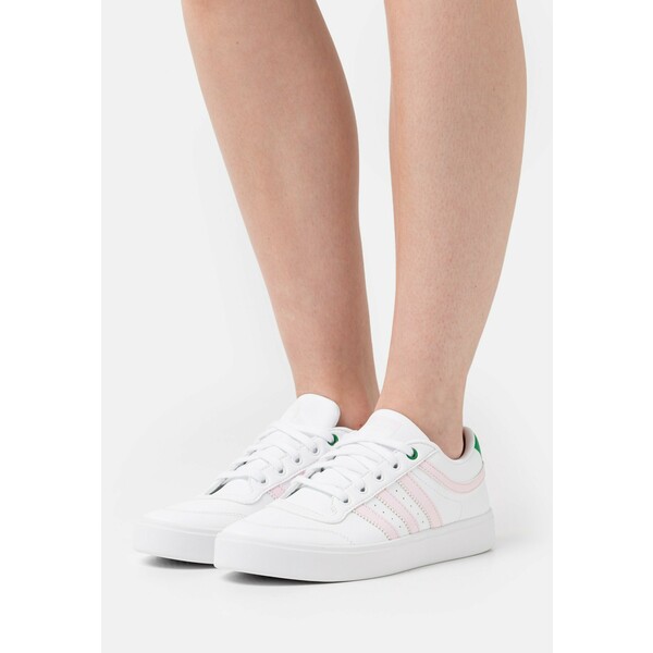 adidas Originals BRYONY Sneakersy niskie footwear white/clear pink/green AD111A1LA