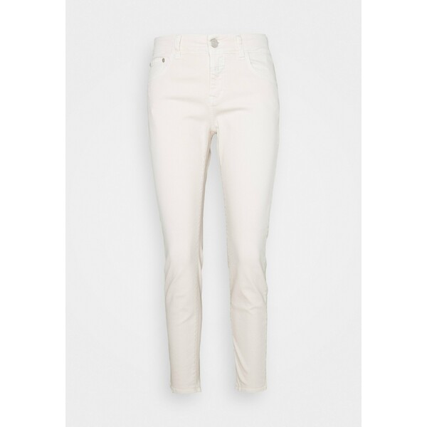 CLOSED BAKER Jeansy Slim Fit ivory CL321N08E
