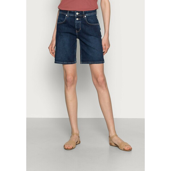 Marc O'Polo DENIM SHORTS RELAXED THEDA FIT REGULAR WAIST MID LENGTH Szorty jeansowe dark commercial wash MA321S02F
