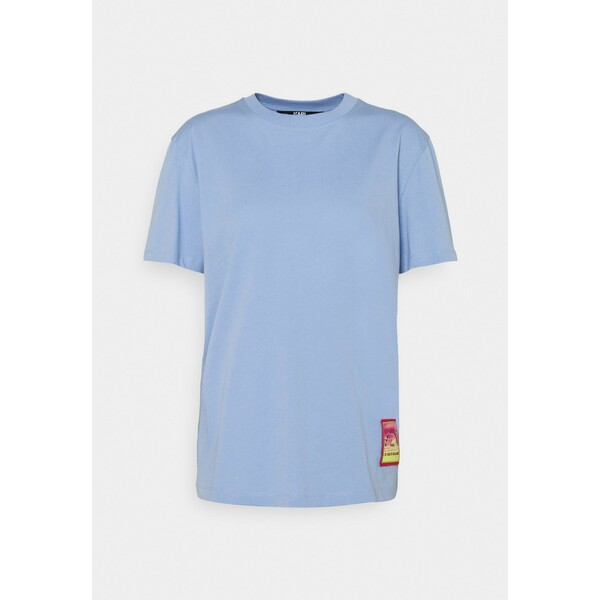 KARL LAGERFELD SURF PATCH T-shirt z nadrukiem bluebell K4821D07R