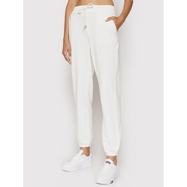 Vero Moda Spodnie dresowe Octavia 10251096 Biały Regular Fit