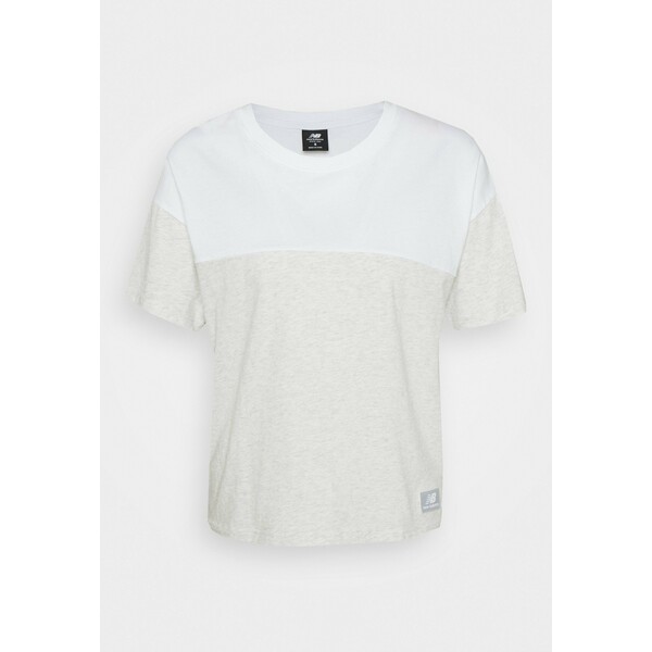 New Balance T-shirt z nadrukiem white NE221D00O