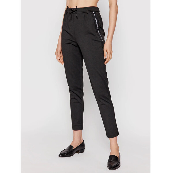 Calvin Klein Jeans Spodnie dresowe J20J216431 Czarny Regular Fit