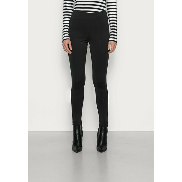Calvin Klein TECHNICAL SUPER SKINNY PANT Spodnie materiałowe black 6CA21A01P-Q11