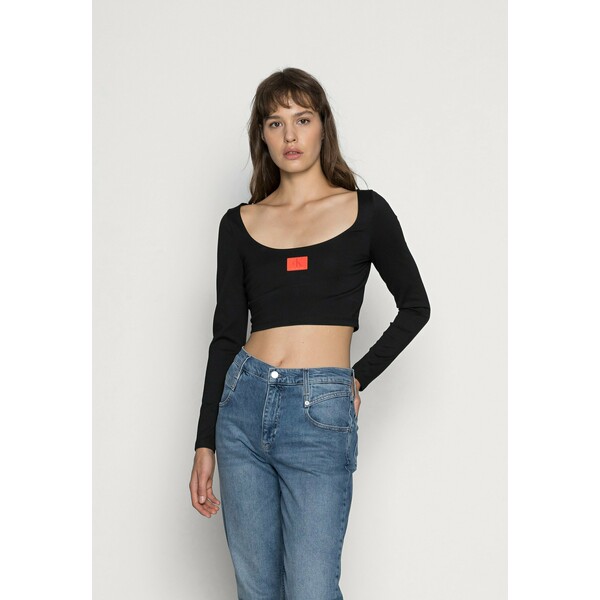 Calvin Klein Jeans SCOOP NECK TEE Bluzka z długim rękawem black C1821D0GL-Q11