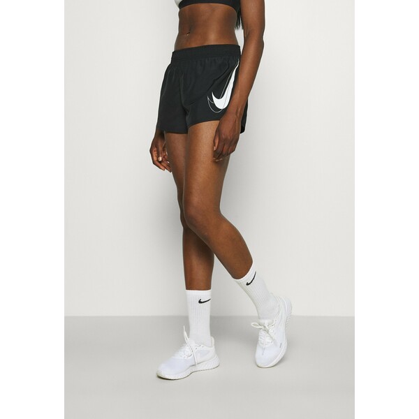 Nike Performance RUN SHORT Krótkie spodenki sportowe black/silver N1241E1D5