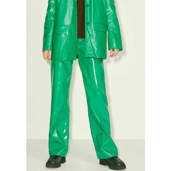 JJXX KENYA Spodnie materiałowe jolly green JJ621N00U-M11
