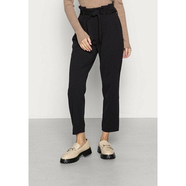 ONLY Petite ONLSURI CAROLINA PANT Spodnie materiałowe black OP421U04S