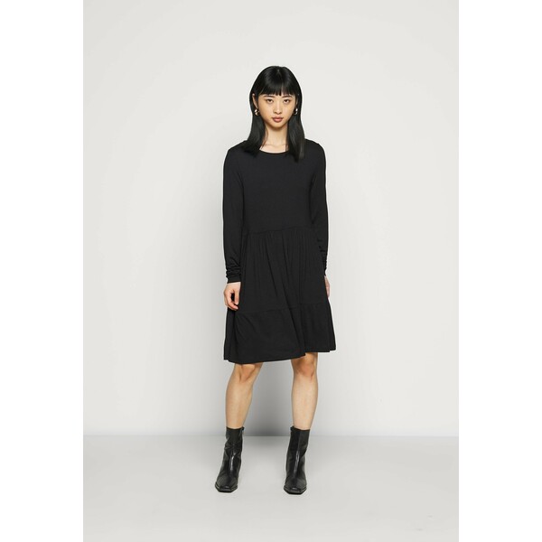 Even&Odd Petite Sukienka z dżerseju black EVF21C01Z