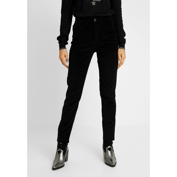 ONLY Tall ONLEMILY GLOBAL Spodnie materiałowe black OND21N01C