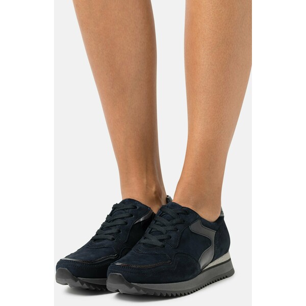Gabor Comfort Sneakersy niskie dark blue/grau GAJ11A05K