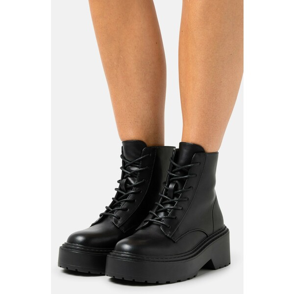 ONLY SHOES ONLBOSSI LACE UP BOOT Botki na platformie black OS411N04M