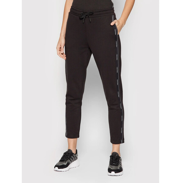 Calvin Klein Spodnie dresowe Logo K20K203238 Czarny Regular Fit