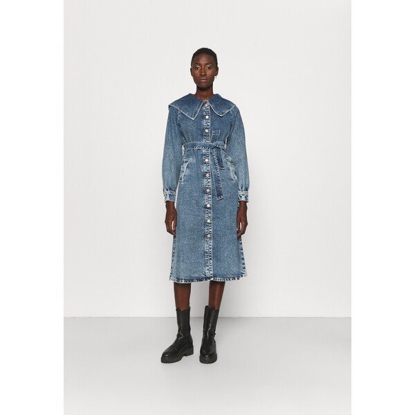 ONLY Tall ONLINC RIKKE COLLAR MIDI DRESS Sukienka jeansowa light blue denim OND21C060-K11