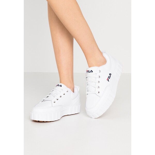 Fila SANDBLAST Sneakersy niskie white 1FI11A035-A11