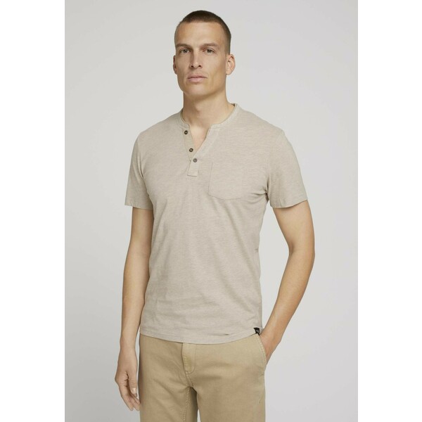 TOM TAILOR MIT BRUSTTASCHE T-shirt basic cosy soft beige melange TO222O111-C11