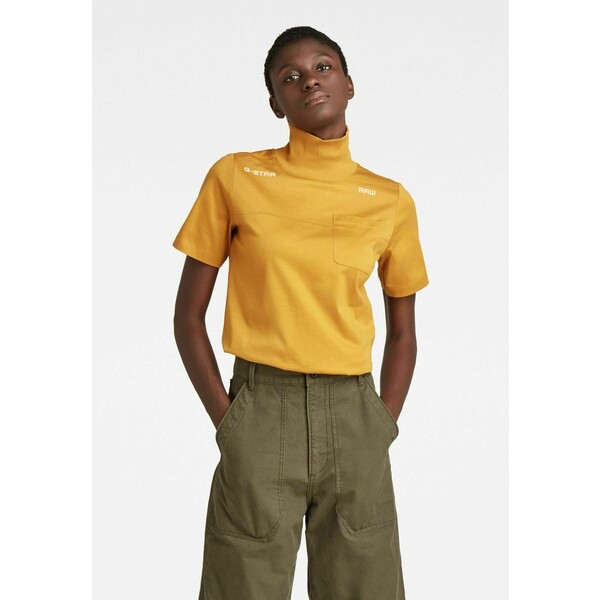 G-Star MOCK NECK POCKET T-shirt basic yellow GS121D0YY-E11