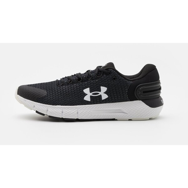 Under Armour CHARGED ROGUE Obuwie do biegania treningowe black UN242A0G8-Q11