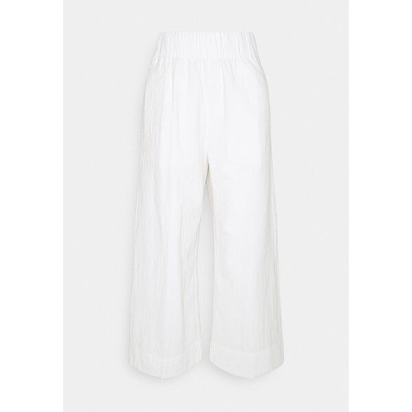 Marc O'Polo DENIM CRINCLE CULOTTES Spodnie materiałowe scandinavian white OP521A023-A11