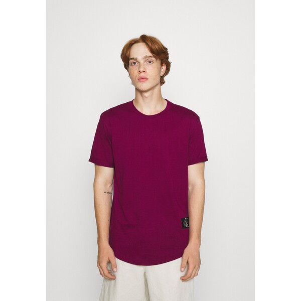 Calvin Klein Jeans BADGE TURN UP SLEEVE T-shirt basic purple C1822O07J-G12