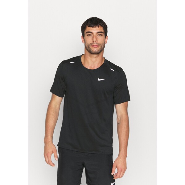 Nike Performance RISE T-shirt z nadrukiem black N1242D3W9-Q11