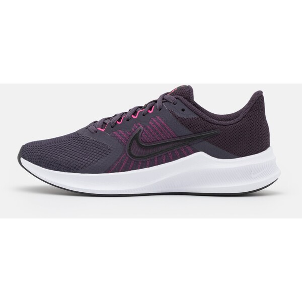 Nike Performance DOWNSHIFTER 11 Obuwie do biegania Stabilność cave purple/black/hyper pink/lilac/amethyst smoke N1241A10V-I12