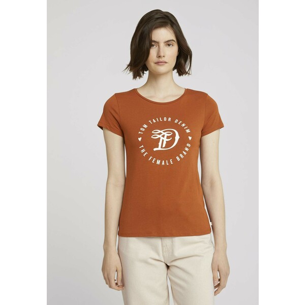 TOM TAILOR DENIM MIT PRINT T-shirt z nadrukiem amber brown TO721D0RV-O12