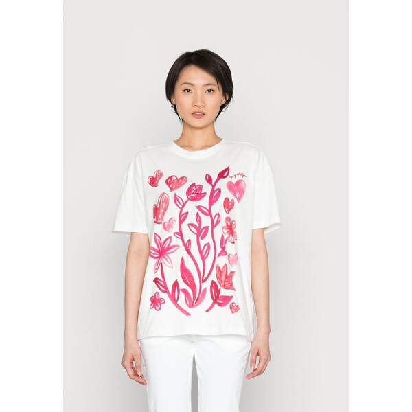 Tommy Hilfiger SCRIPT RELAXED C-NECK TEE T-shirt z nadrukiem ecru / flower graphic TO121D0XM-A11