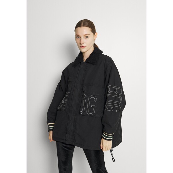 BDG Urban Outfitters CHAIN STITCH JACKET Krótki płaszcz black QX721G01J-Q11