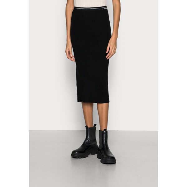 Calvin Klein ESSENTIAL MAXI SKIRT Długa spódnica black 6CA21B01N-Q11