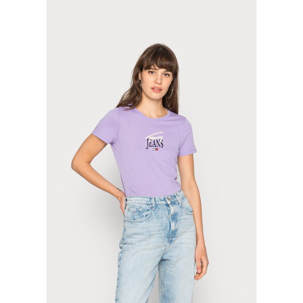 Tommy Jeans SKINNY ESSENTIAL T-shirt z nadrukiem violet viola TOB21D0FM-I11