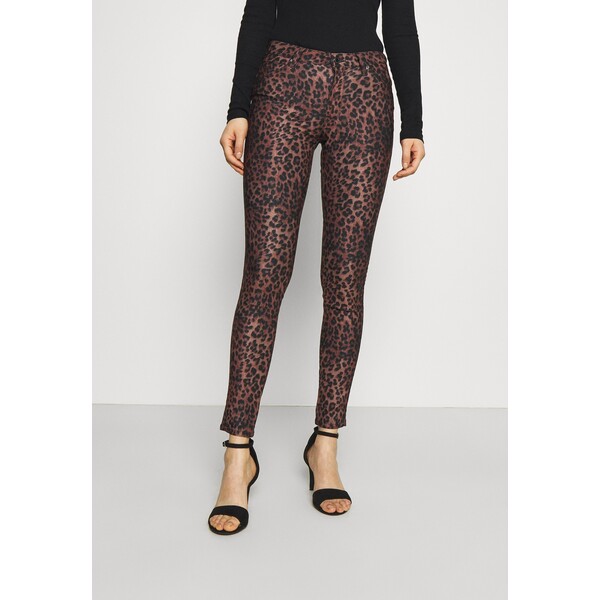 Guess SEXY CURVE Spodnie materiałowe iconic leopard brown GU121A0G1-O11