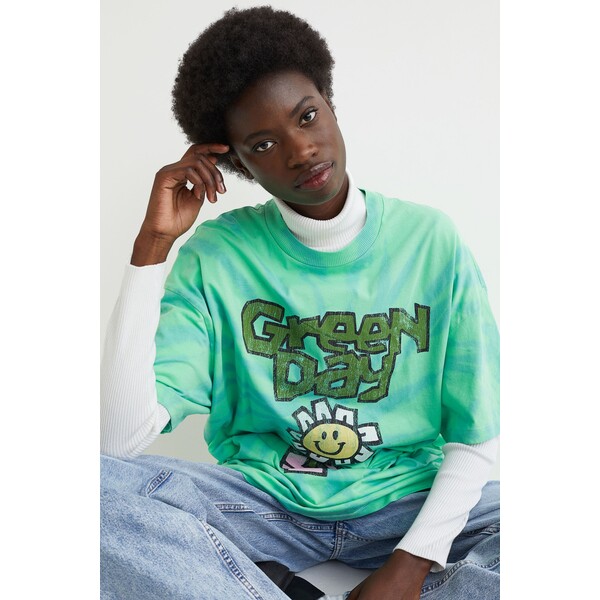 H&M T-shirt z nadrukiem 1031652004 Jasnozielony/Green Day