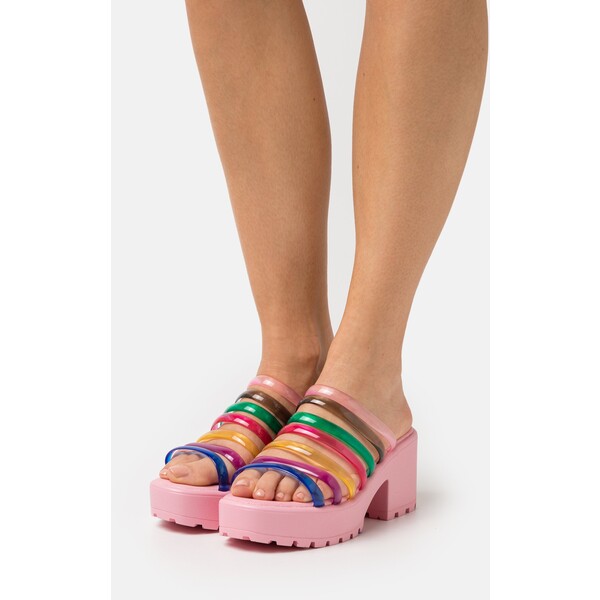 Koi Footwear VEGAN Klapki pink KOF11A02X-J11