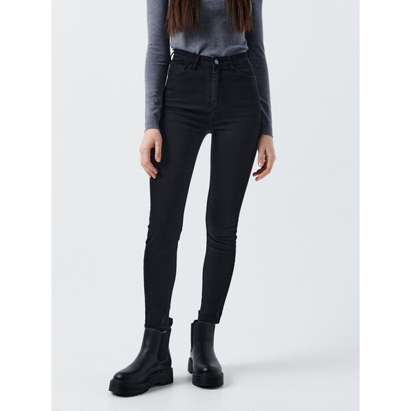 Cropp Czarne jeansy skinny high waist 3733E-99J