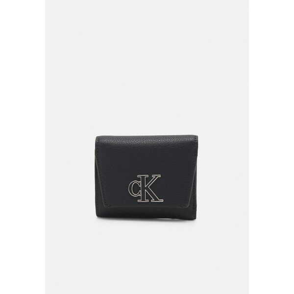 Calvin Klein Jeans MINIMAL MONOGRAM TRIFOLD Portfel black C1851F02R-Q11