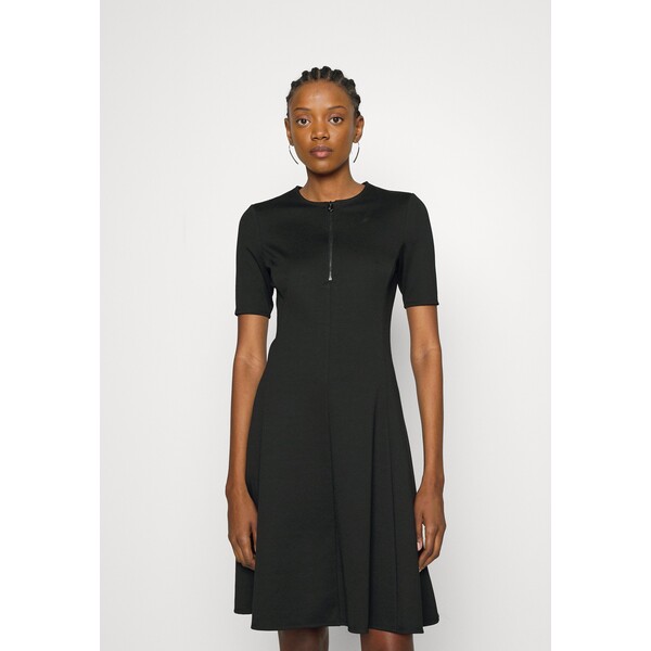 Calvin Klein MILANO FIT AND FLARE ZIP DRESS Sukienka z dżerseju black 6CA21C05H-Q11