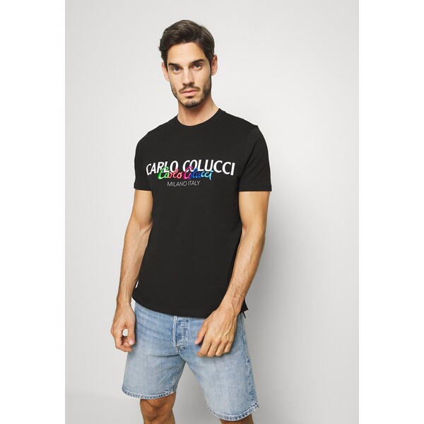 Carlo Colucci T-shirt z nadrukiem schwarz CAP22O00H-Q11