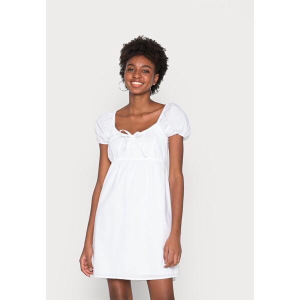 Hollister Co. SUMMER PREVIEW Sukienka letnia solid white H0421C057-A11