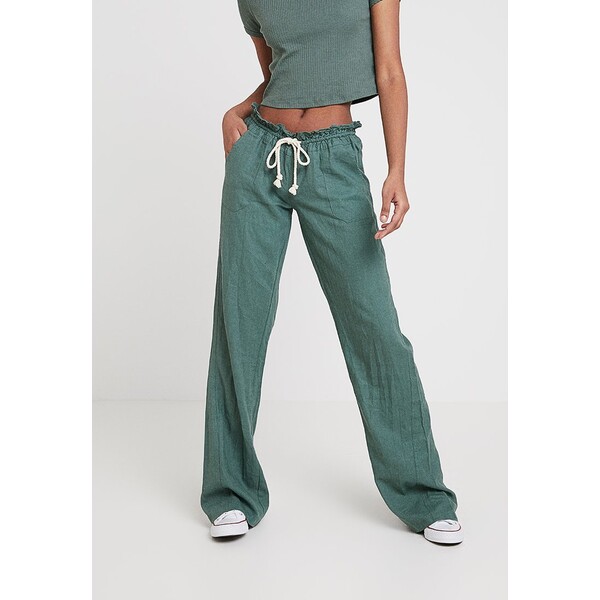 Roxy OCEANSIDE PANTS Spodnie materiałowe duck green RO521A02N-N11