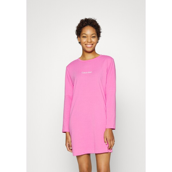 Calvin Klein Underwear MODERN STRUCTURE NIGHTSHIRT Koszula nocna hollywood pink C1181P023-J11