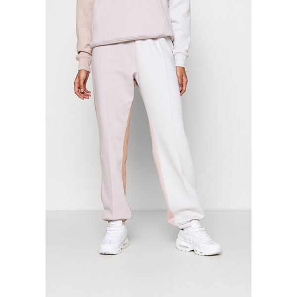 Nike Sportswear Spodnie treningowe platinum violet/vast grey NI121A0F7-I11