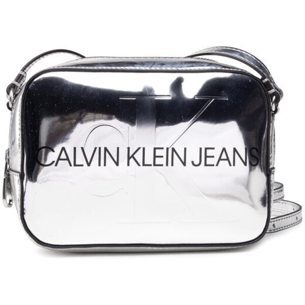 Calvin Klein Jeans Torebka Sculpted Camera Bag Silver Body K60K608377 Srebrny