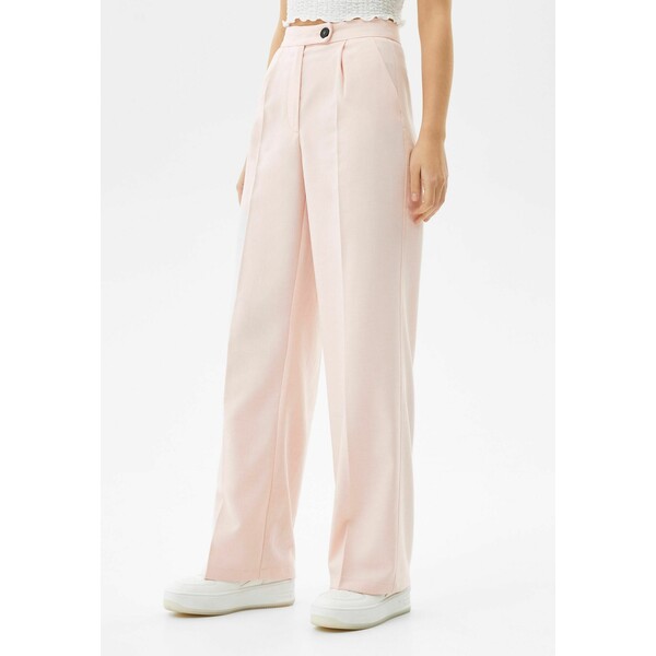 Bershka WITH POCKETS Spodnie materiałowe pink BEJ21A0KL-J11