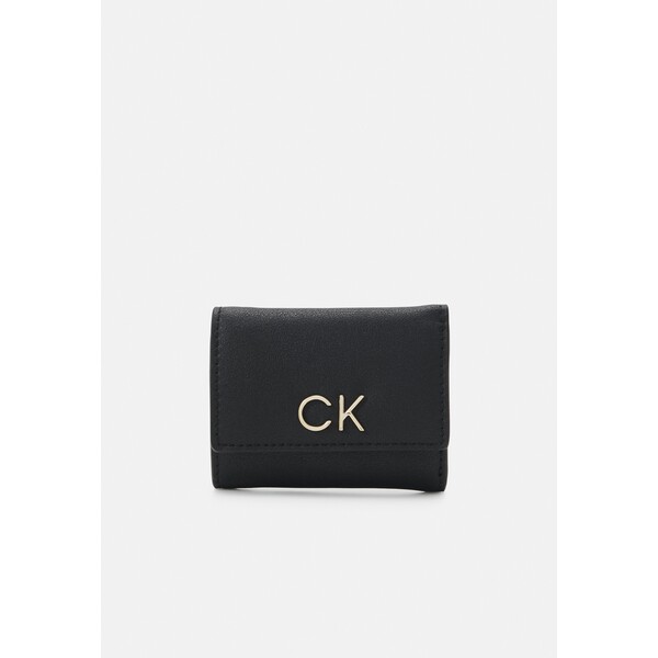 Calvin Klein RE-LOCK TRIFOLD XXS Portfel black 6CA51F0B6-Q11