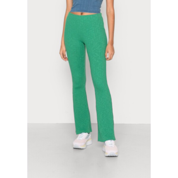 BDG Urban Outfitters ROSIE FLARE Spodnie materiałowe bright green QX721A00W-M11