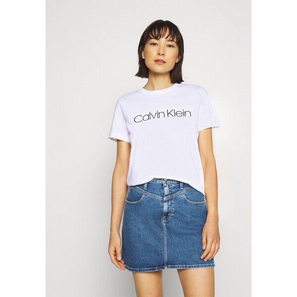 Calvin Klein CORE LOGO T-shirt z nadrukiem bright white 6CA21D01U-A11