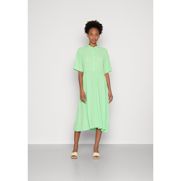Monki Sukienka koszulowa green MOQ21C0CK-M11